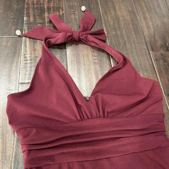 Donna Ricco Halter Dress Handkerchief Hem Burgundy Size 4 Elegant Evening Wear - Picture 3 of 10